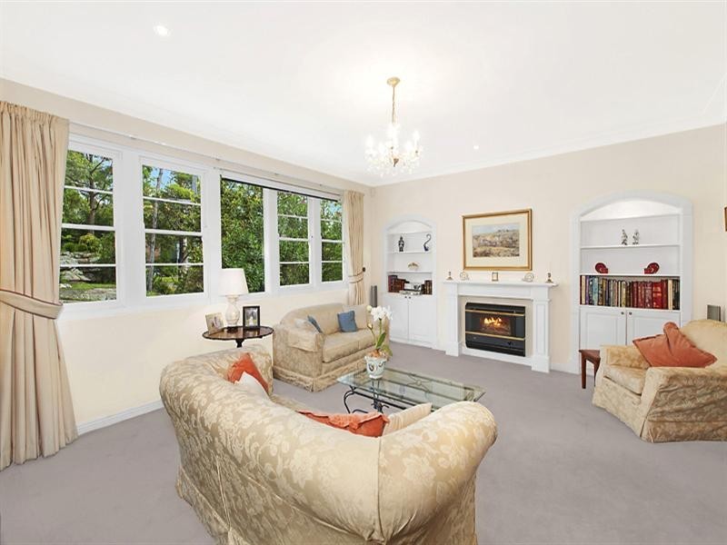 39 Kitchener Street, St Ives NSW 2075