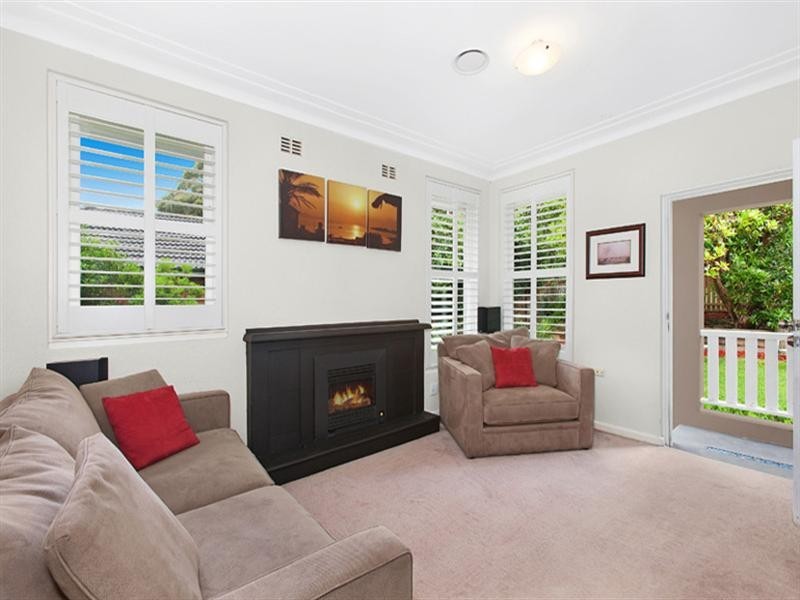 10 Buckra Street, Turramurra NSW 2074