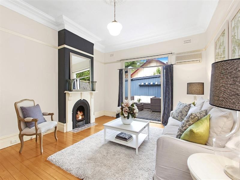 2 Catalpa Crescent, Turramurra NSW 2074