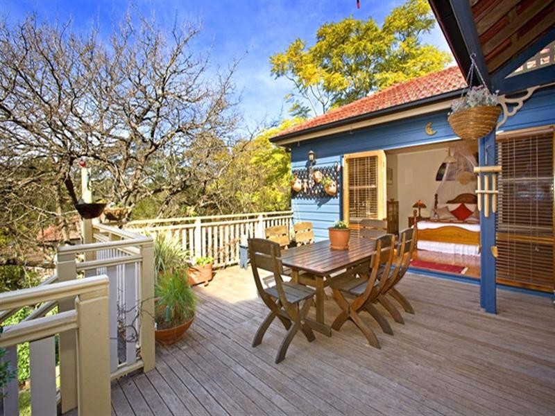 2 Catalpa Crescent, Turramurra NSW 2074