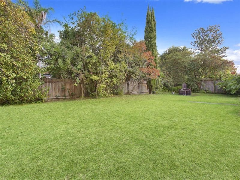 9 Dalton Road, St Ives NSW 2075