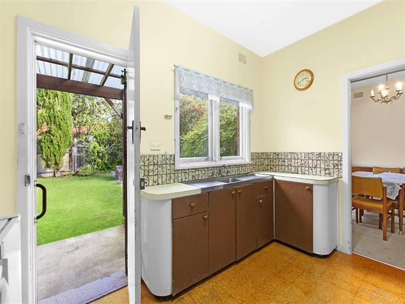 9 Dalton Road, St Ives NSW 2075