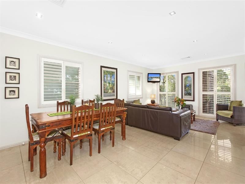 10 Hamilton Parade, Pymble NSW 2073