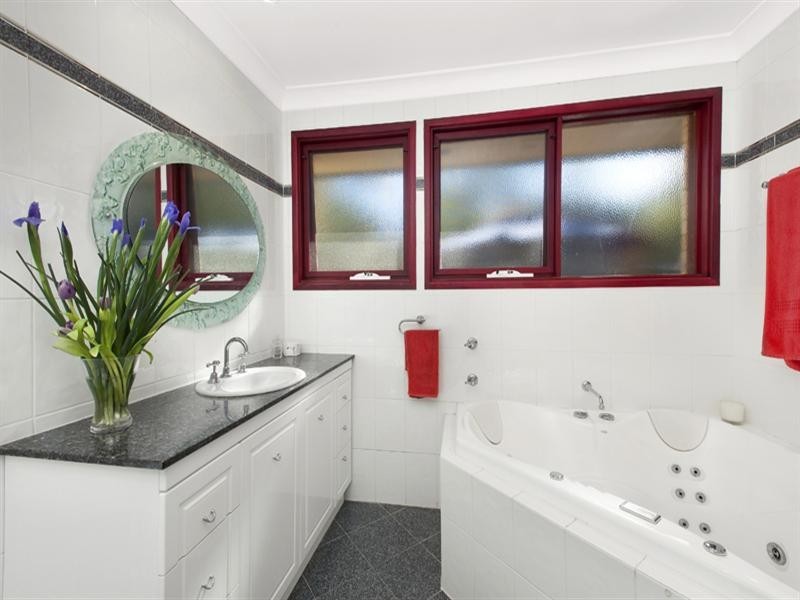 7 Cove Street, Turramurra NSW 2074