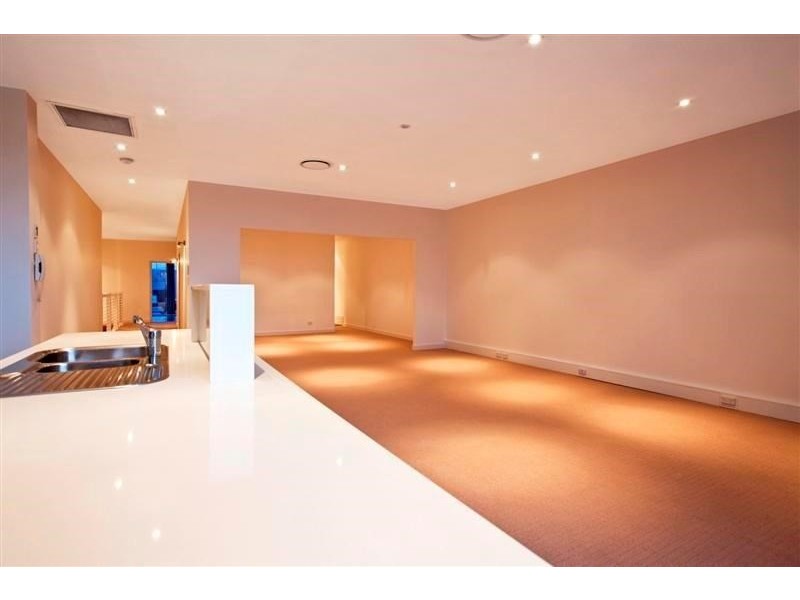 8/31 Thompson Street, Bowen Hills QLD 4006