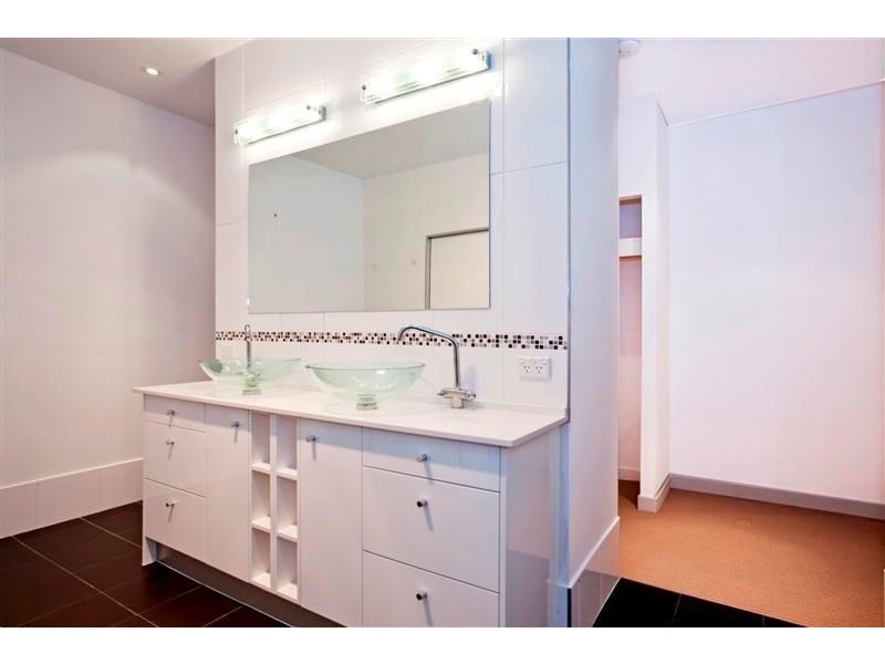 8/31 Thompson Street, Bowen Hills QLD 4006