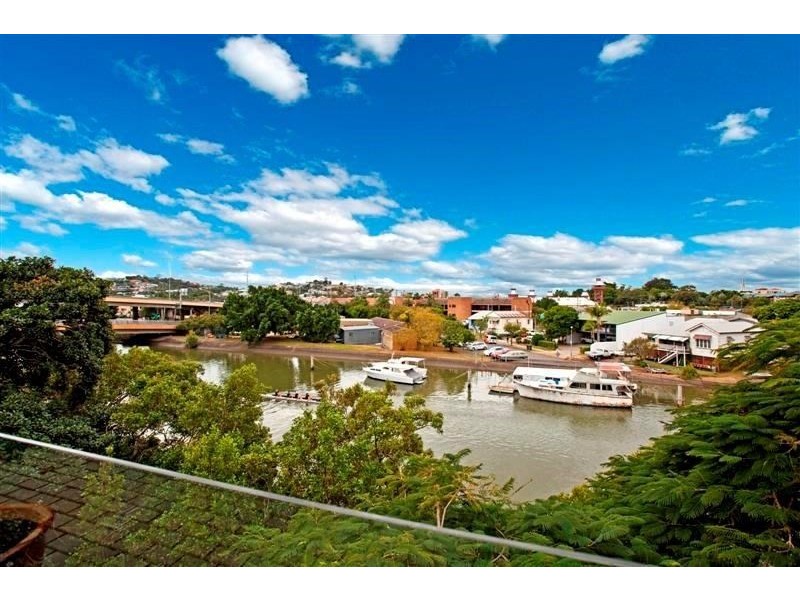 8/31 Thompson Street, Bowen Hills QLD 4006