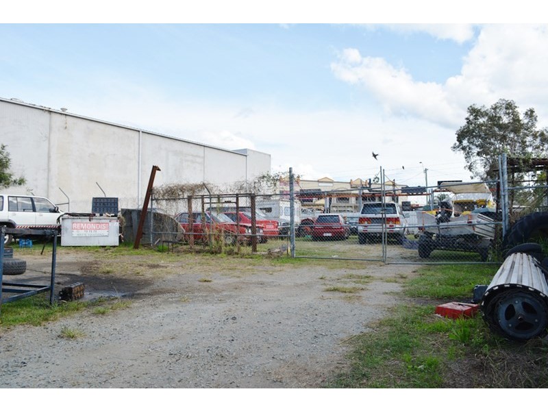 3-5 Mill Street, Petrie QLD 4502