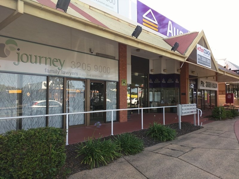 4 and 5/424 Gympie Road, Strathpine QLD 4500