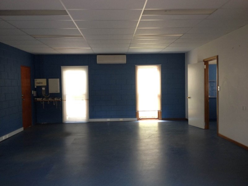 1/220 Mt Glorious Road, Samford Valley QLD 4520