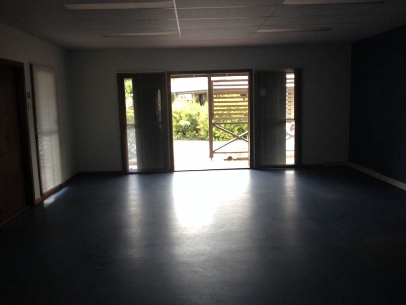 1/220 Mt Glorious Road, Samford Valley QLD 4520