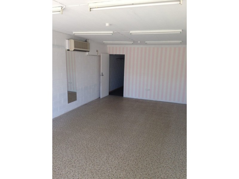 4/6 Ebert Parade, Lawnton QLD 4501