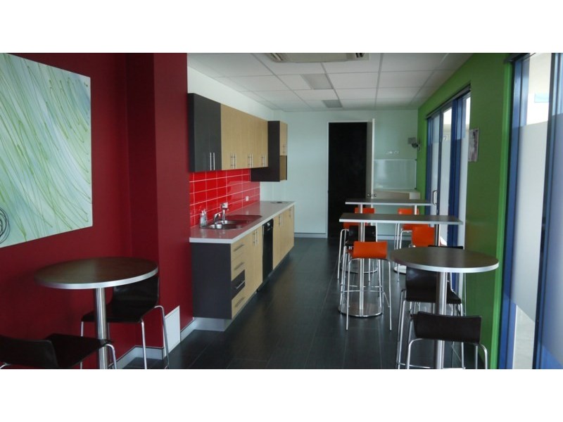 1/3-5 Hinkler Court, Brendale QLD 4500