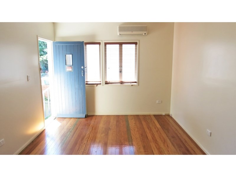 Wavell Heights QLD 4012