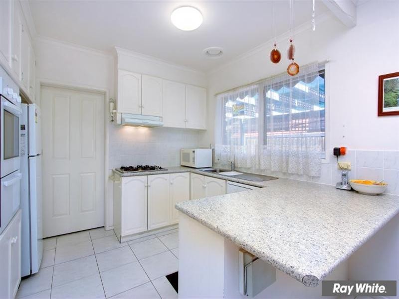 12 Ti-Tree Grove, Mornington VIC 3931