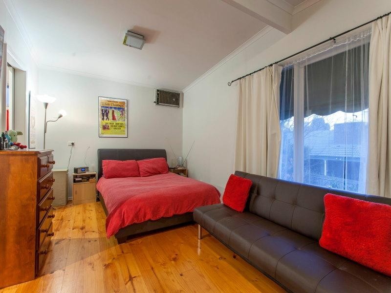 2 Clarke Street, Frankston VIC 3199