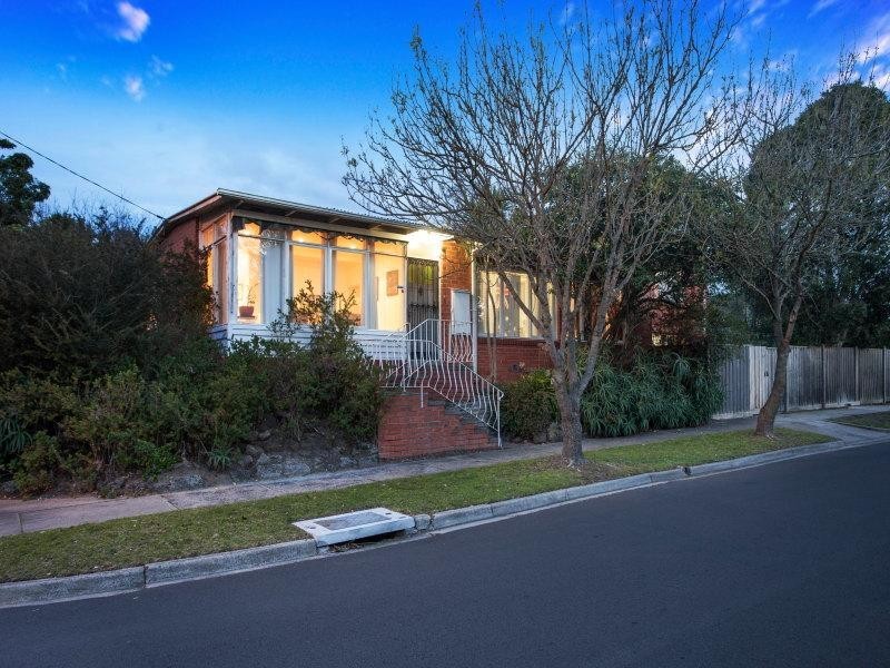 2 Clarke Street, Frankston VIC 3199