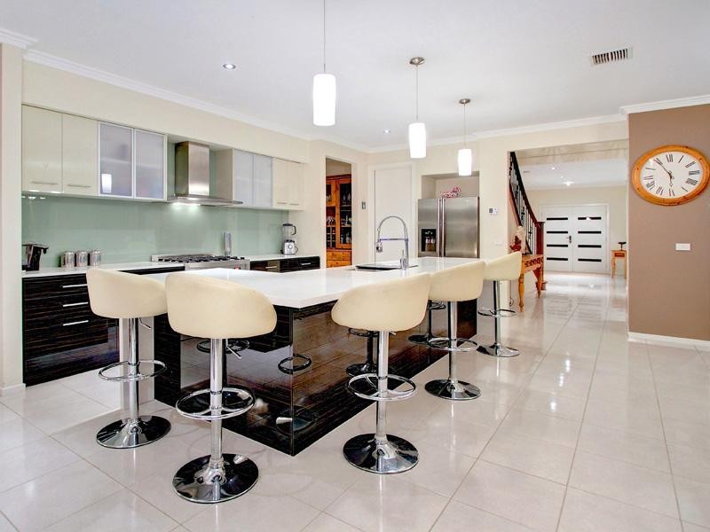 18a Shelbourne Court, Mornington VIC 3931