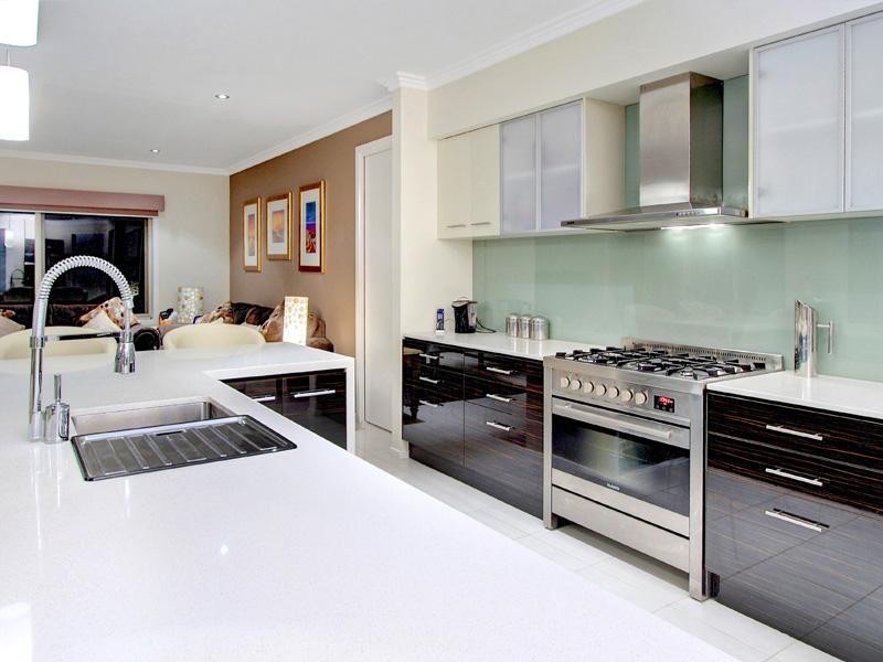 18a Shelbourne Court, Mornington VIC 3931