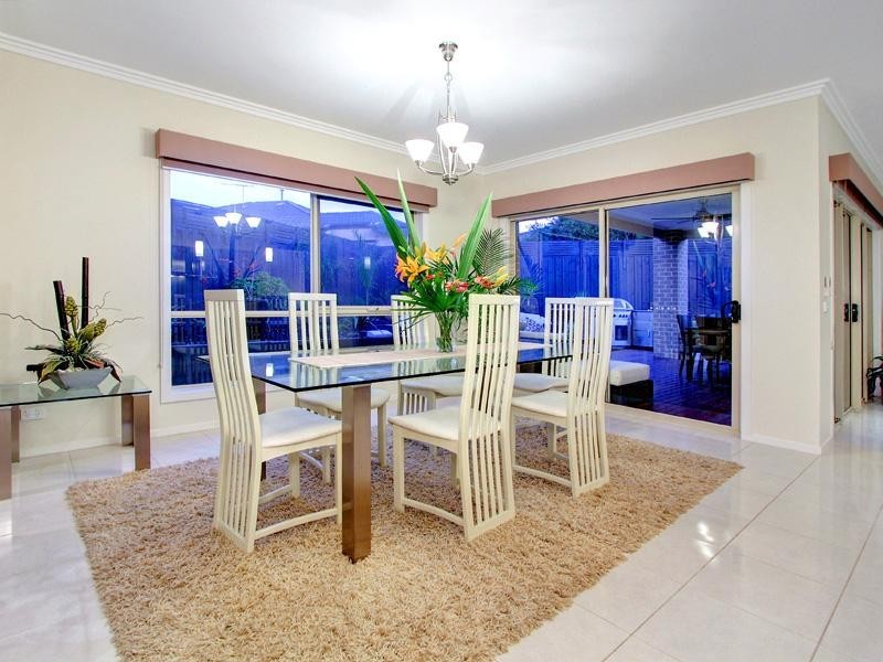 18a Shelbourne Court, Mornington VIC 3931