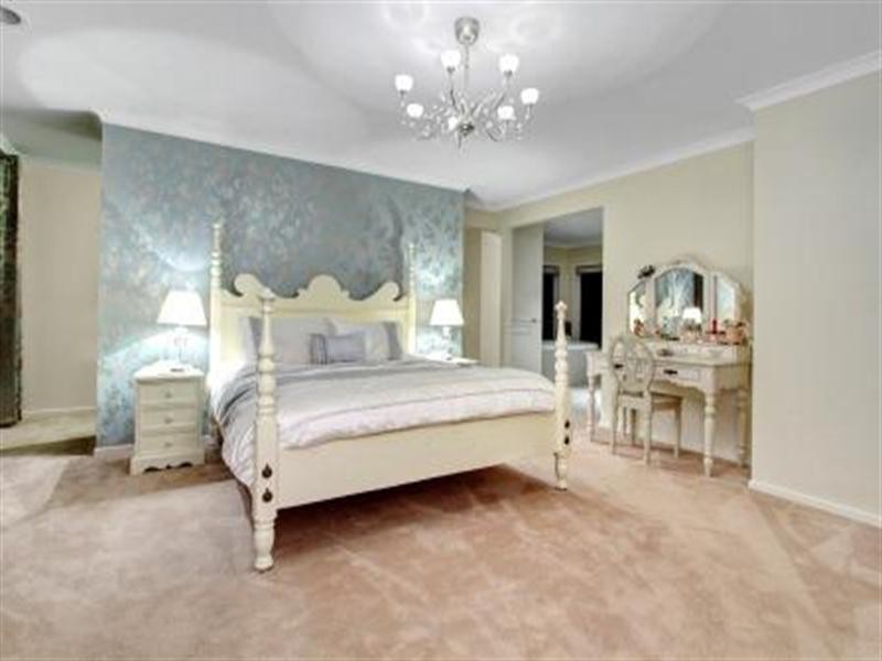 18a Shelbourne Court, Mornington VIC 3931