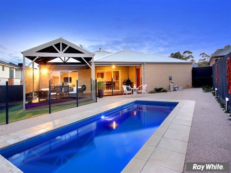 10 Sweetlands Court, Mount Martha VIC 3934