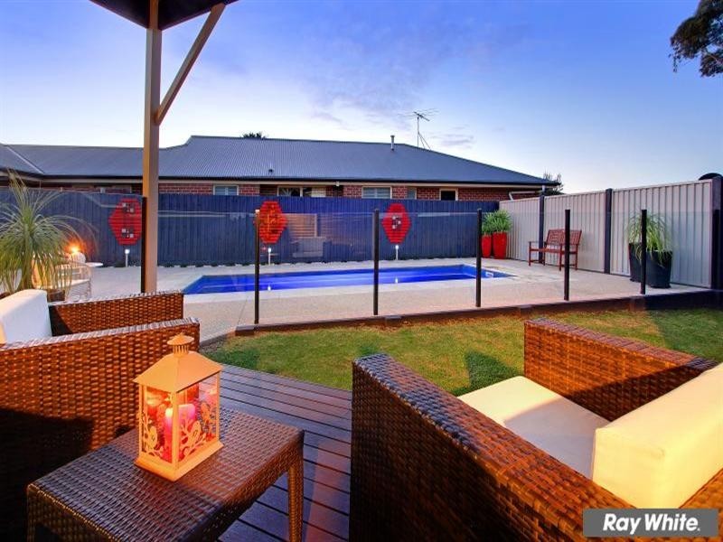 10 Sweetlands Court, Mount Martha VIC 3934
