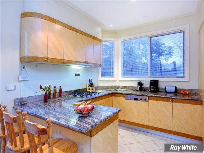 13 Cook Street, Mornington VIC 3931