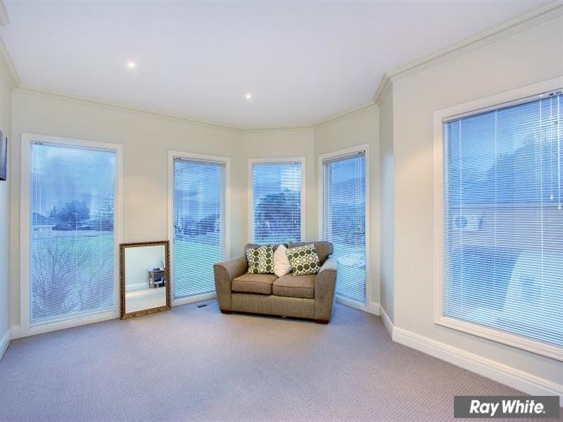 13 Cook Street, Mornington VIC 3931