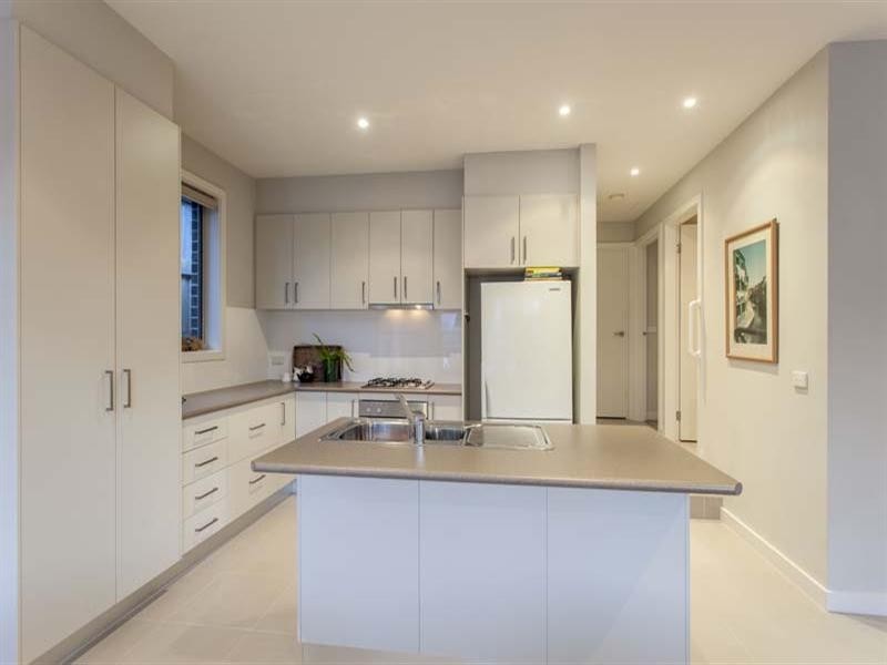 2/61 Mitchell Street, Mornington VIC 3931