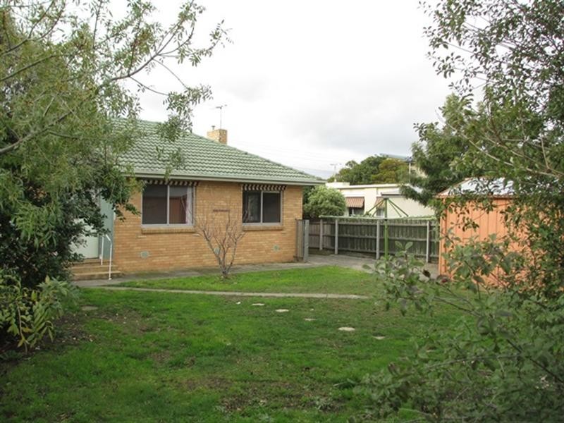 33 Strachans Road, Mornington VIC 3931