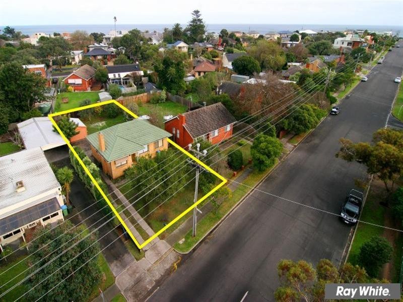 33 Strachans Road, Mornington VIC 3931