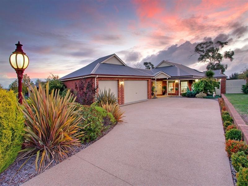 79 Summerfield Drive, Mornington VIC 3931