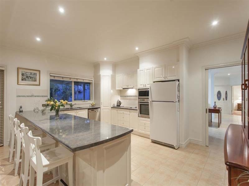 79 Summerfield Drive, Mornington VIC 3931