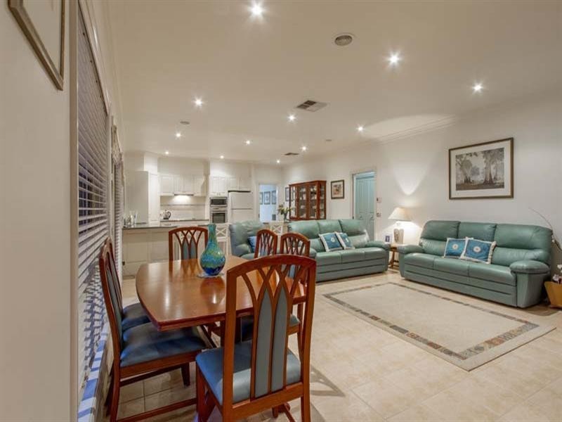 79 Summerfield Drive, Mornington VIC 3931