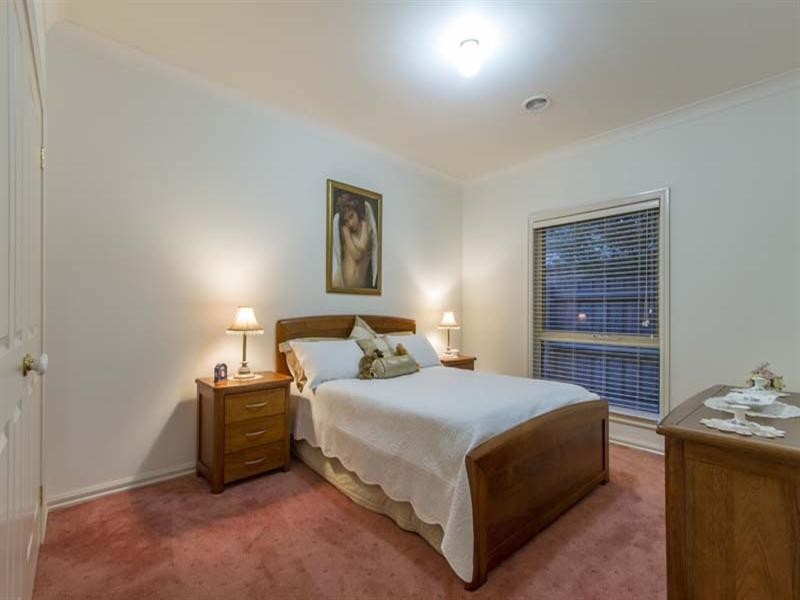 79 Summerfield Drive, Mornington VIC 3931