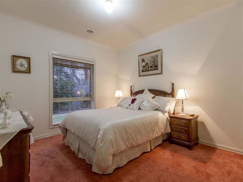 79 Summerfield Drive, Mornington VIC 3931