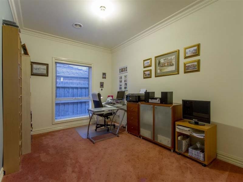 79 Summerfield Drive, Mornington VIC 3931