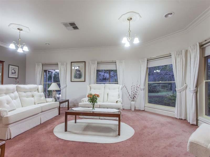 79 Summerfield Drive, Mornington VIC 3931