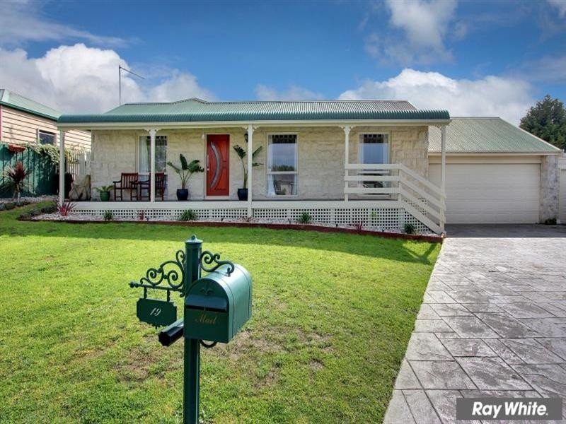 19 Correa Court, Mount Martha VIC 3934