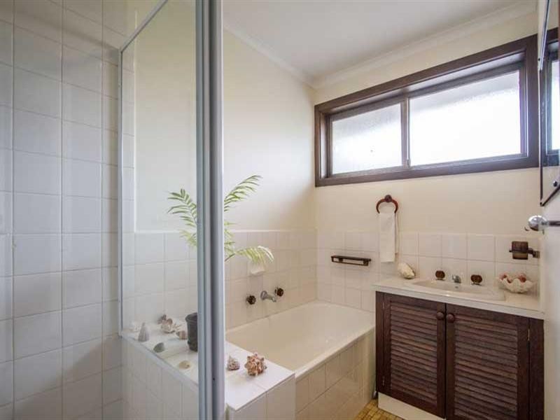 6/94 Beleura Hill Road, Mornington VIC 3931