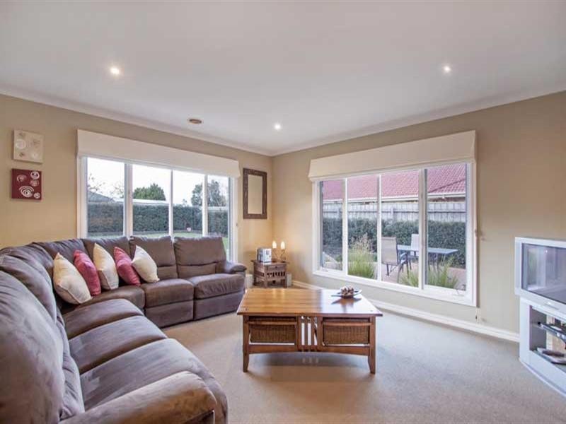 5 Botany Walk, Mornington VIC 3931