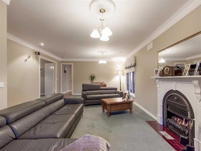 5 Botany Walk, Mornington VIC 3931