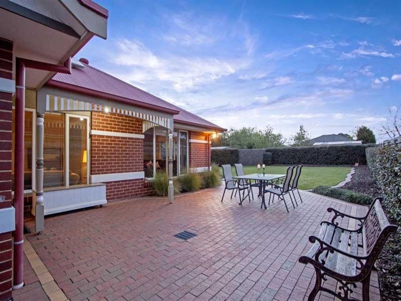 5 Botany Walk, Mornington VIC 3931