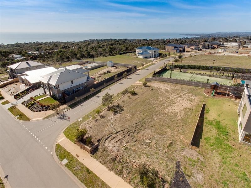 40 Waterview Drive, Mount Martha VIC 3934