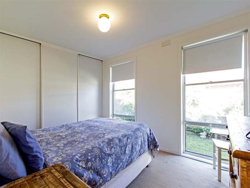 17 Fitzgerald Street, Mornington VIC 3931