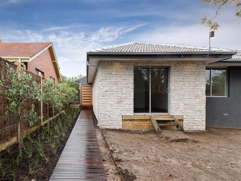 15 Moona Avenue, Mornington VIC 3931