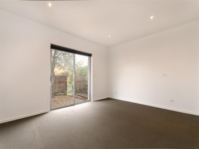 15 Moona Avenue, Mornington VIC 3931