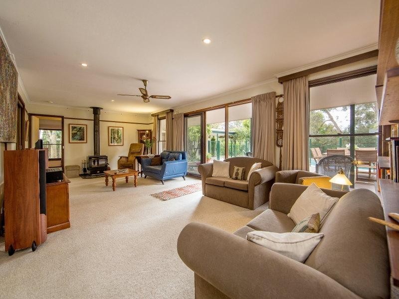 7 Meadow Lane, Mount Eliza VIC 3930