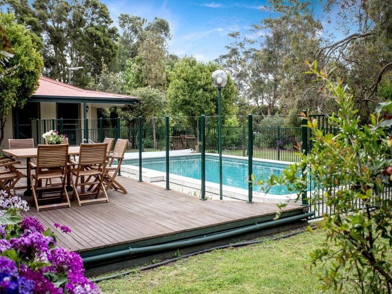 7 Meadow Lane, Mount Eliza VIC 3930